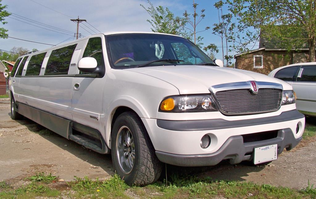 Benefits Of Hiring Limousine Services