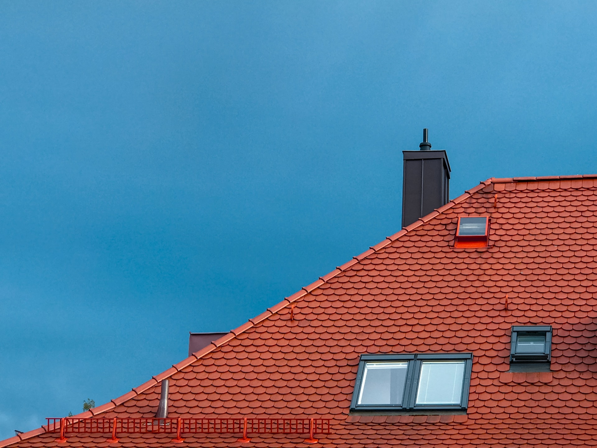 Exploring Innovative Roofing Solutions for Savvy Homeowners